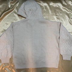 未使用
♡シンプル可愛いフード付セーターの画像