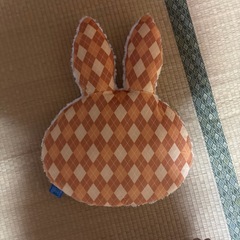 ミッフィ　クッションの画像