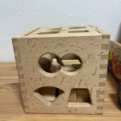 知育玩具　木製
の画像