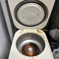 【12/27に取りに来れる方限定】炊飯器の画像