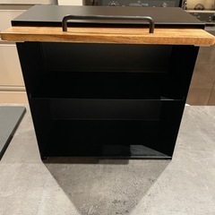 【受け渡し者様決定】【ニトリ】 扉付き調味料ラックの画像