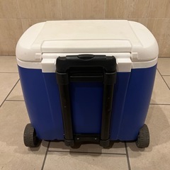 クーラーボックス キャスター付きの画像