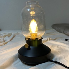 IKEA テールナビー テーブルランプ チャコールの画像