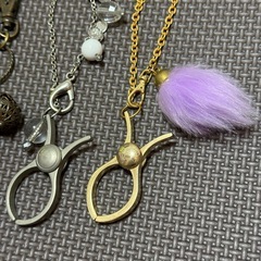 選べるクリスマスプレゼント☆ハンドメイドキーホルダーグローブホルダー☆猫天然石などの画像