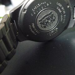 チタン製ソーラー腕時計の画像