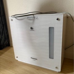 パナソニック 加湿機 気化式 ナノイー搭載 ~14畳 ミスティホワイト FE-KXT05-Wの画像