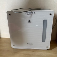 パナソニック 加湿機 気化式 ナノイー搭載 ~14畳 ミスティホワイト FE-KXT05-Wの画像