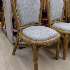 定価2万円以上　800円から千円　ラタン　椅子　チェア　イス　ホテル椅子　ロッキングチェア　オットマン　ダイニングテーブル　の画像