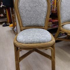 定価2万円以上　800円から千円　ラタン　椅子　チェア　イス　ホテル椅子　ロッキングチェア　オットマン　ダイニングテーブル　の画像