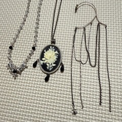 選べるクリスマスプレゼント☆ネックレス耳飾り☆カメオ風などの画像