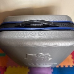 ハローキティ スーツケースの画像