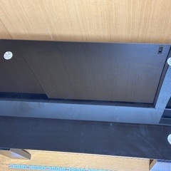 美品 オーエスジェイ(OSJ) BTM ガラステーブル ローテーブル コーヒーテーブル センターテーブル 強化ガラス天板 収納棚付きの画像