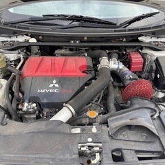 平成23年三菱ランサーGSRエボリューションX HKSレーシングサクション装​​着の画像