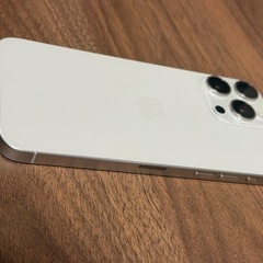 iPhone15 pro max   1tb バッテリー100%の画像