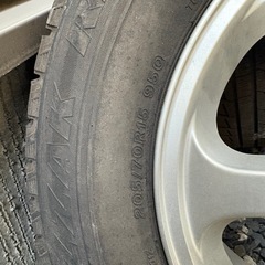 205/70R15 スタッドレスタイヤ 4本セット
の画像