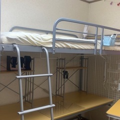 2段ベッドの画像