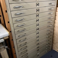スチール製マガジンラック、あげます　マップケース、キャビネットまとめての画像