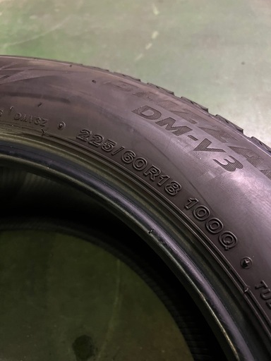 2019年製ブリヂストン ブリザック VRX3 225/60/R18 4本セット