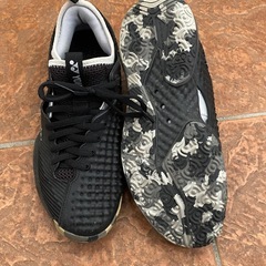 テニスシューズ　【25cm
】の画像