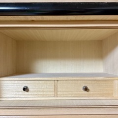 鎌倉彫和箪笥の画像