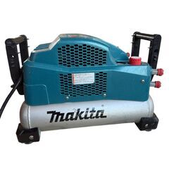 マキタ　makita　 エアーコンプレッサー　AC461XLH ブルー　11L　高圧4口　動作確認済みの画像