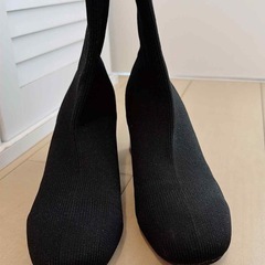 ブラックのブーツです。の画像