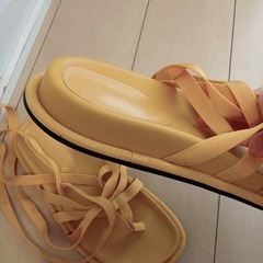Charles & Keith（チャールズ＆キース）のサンダルです。の画像