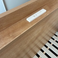 ニトリ　ロータイプセミダブルベッドフレームの画像