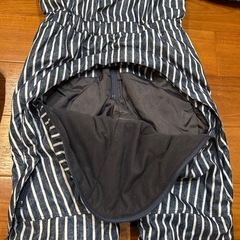 ほぼ新品　yukスキーウェア 120 ストライプ 手袋付きの画像