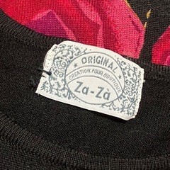 薔薇柄ニットワンピースの画像