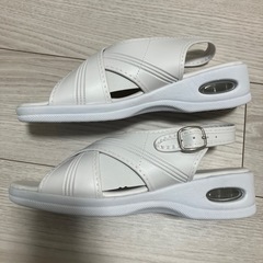 ナースシューズ　2足
の画像