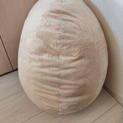 ウルトラビック　半熟卵クッションの画像