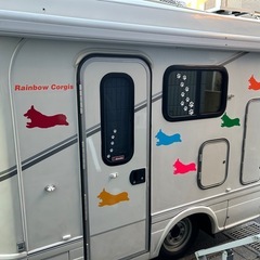 キャンピングカーの電気関係、床の修理等居住スペースのリフォ…