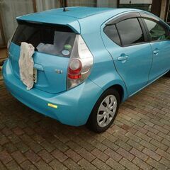 車アクアの画像