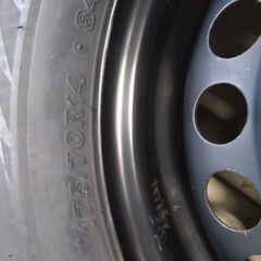 2023年36週製造 ブリジストンvrx2 175/70r14スタッドレスタイヤ の画像