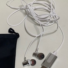 イヤフォン USBタイプの画像