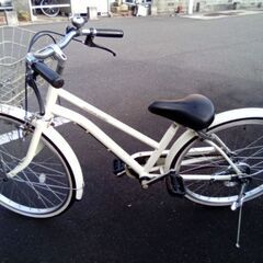 22インチ 子供自転車　白　LEDライトの画像