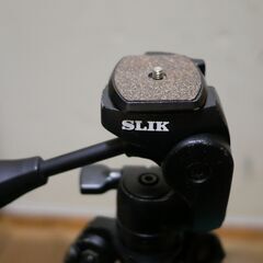 SLIKのカーボン三脚の画像