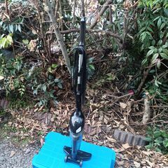 ★お届け可!!★ ツインバード サイクロン スティック型クリーナー 掃除機 TC-E123 2021年製の画像