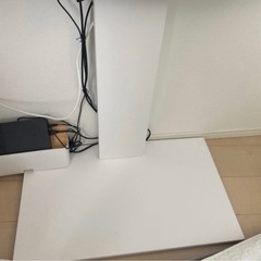 32型テレビ＆壁寄せスタンドセットの画像