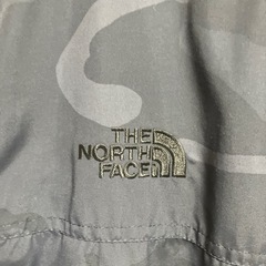 ノースフェイスブルゾンの画像