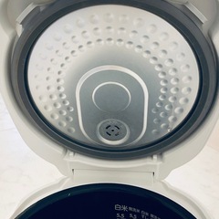 TOSHIBA IHジャー炊飯器 RC-10HR 5.5合の画像
