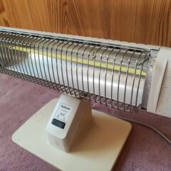 【PayPay決済・配送可】ナショナル　電気ストーブ　FE-06B1R　97年製　コンパクト設計　遠赤外線ヒーター　ハロゲン　即速暖の画像