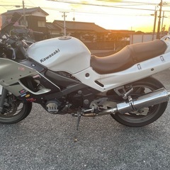 Kawasaki ＺＺＲ400Ｎの画像
