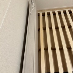 ベッドフレームの画像