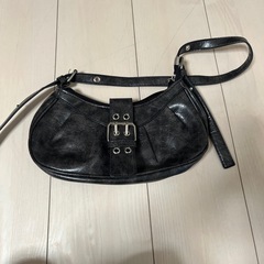 レディース　ダウンジャケット　バッグ　デニムスカート の画像