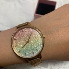 OliviaBurton 虹色の画像