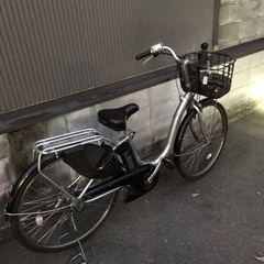 【京都発】京の楽チャリ　ヤマハ　電動アシスト自転車　銀色　パスwith 2017年モデルの画像