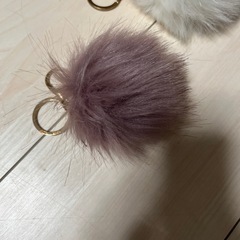 ファー　ポンポン　キーホルダー　キーチェーンの画像