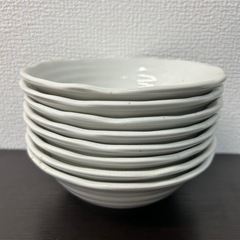  8枚セット✴︎陶磁器製 浅鉢 の画像